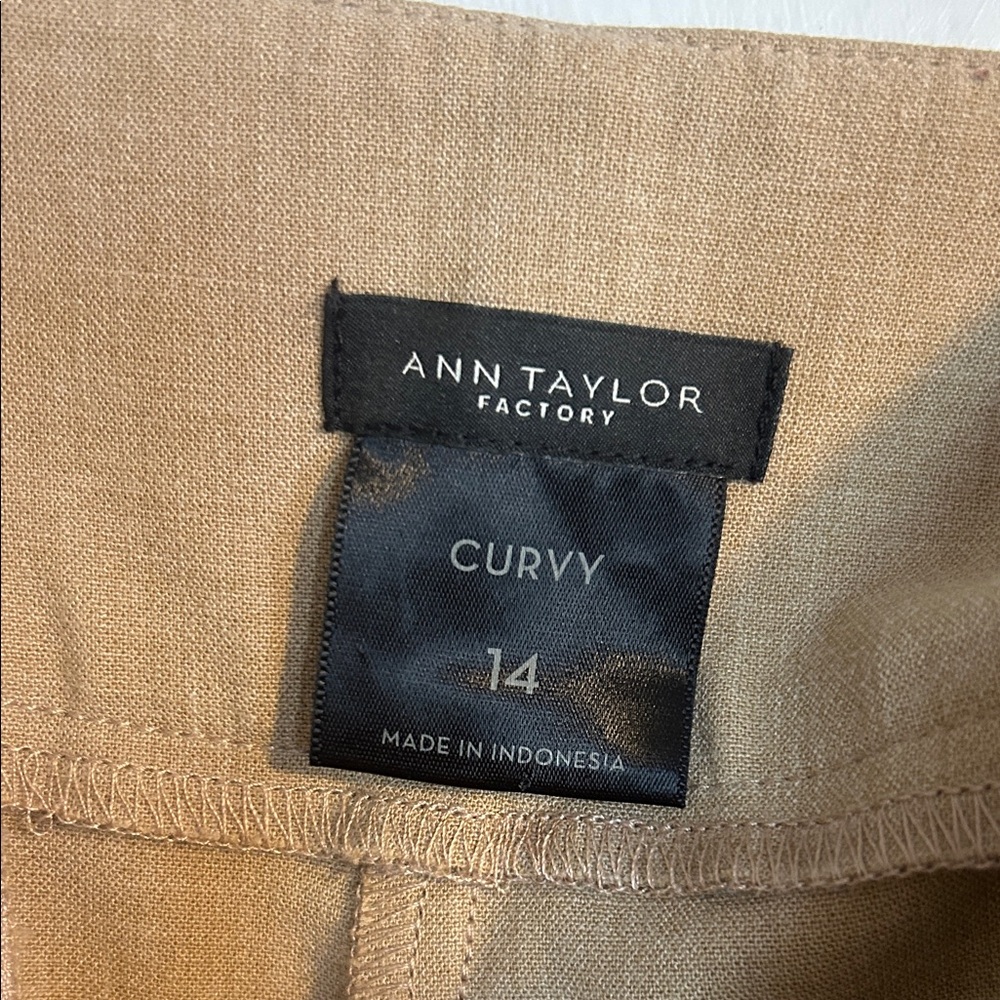Ann Taylor Tan Pull-On Stretch Dress Pants - Picture 2 of 4